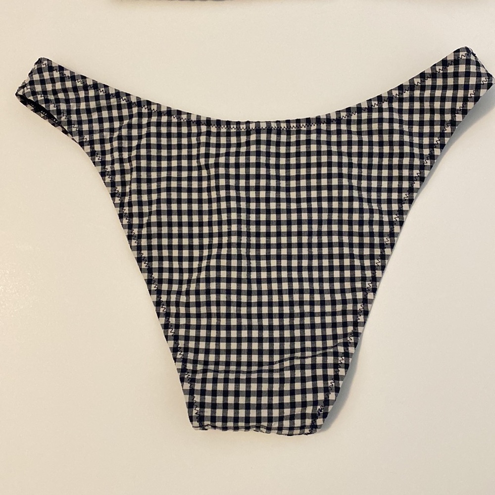 Undiz Off-Shoulder High-Rise Bikini - Picture 3 of 7